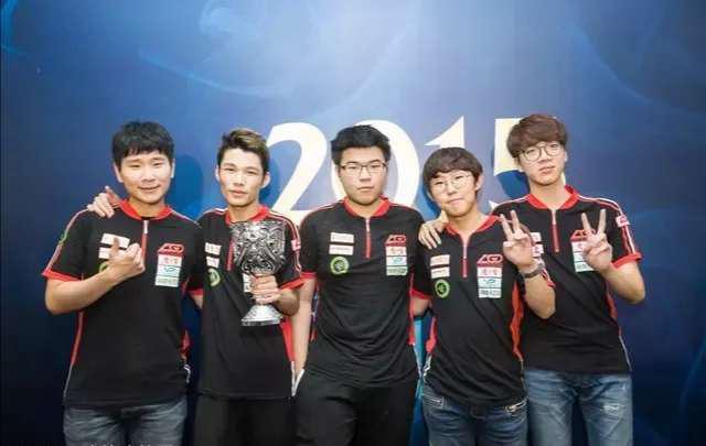 展现出其对 展现出其对