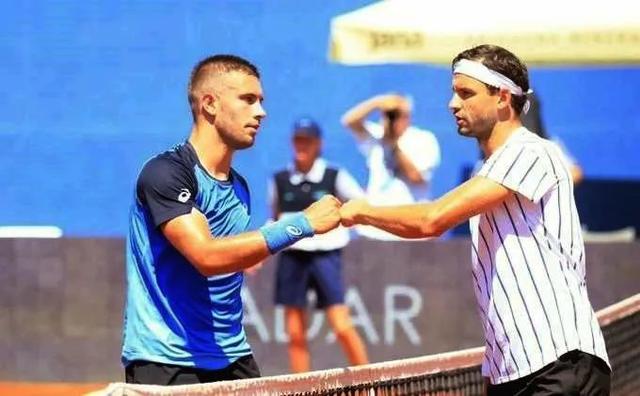 中的锋霸特 中的锋霸特